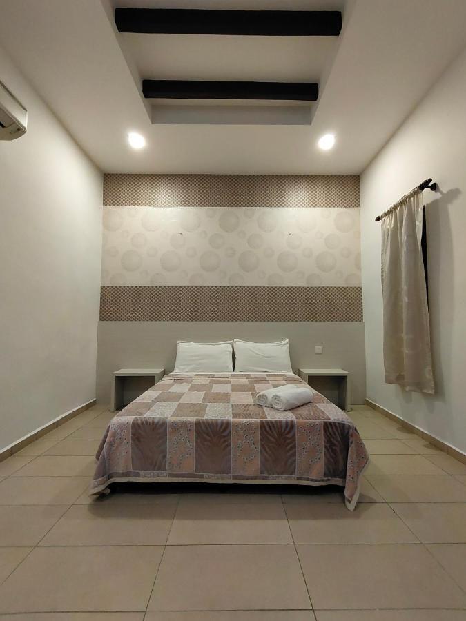 Malacca Jawa Townstay מראה חיצוני תמונה